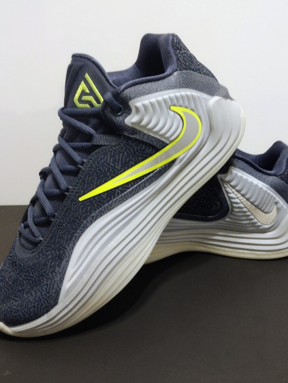 Nike Gianni's Freak 7 Sneakers Men's Size 10
